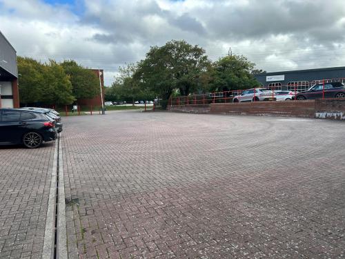 Unit 2, The Business Centre, Molly Millars Lane, Wokingham, RG41