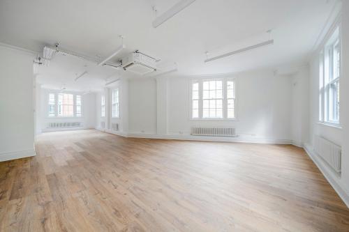 42 Clerkenwell Close, Clerkenwell, London, EC1R