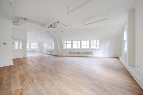42 Clerkenwell Close, Clerkenwell, London, EC1R