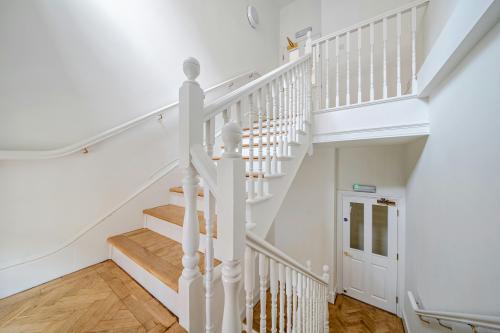 42 Clerkenwell Close, Clerkenwell, London, EC1R