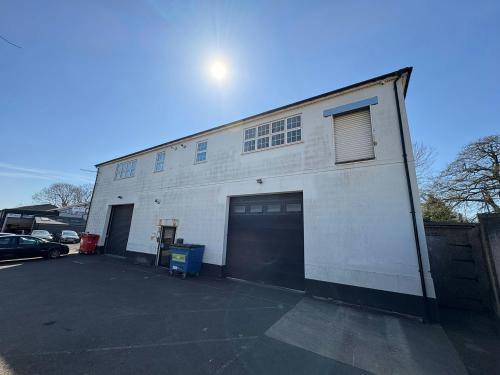 Unit 3, Worton Hall Industrial Estate, Worton Road, Isleworth, TW7