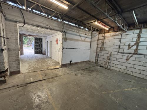 Unit V4, Willments Industrial Estate, Hazel Road, Southampton, SO19