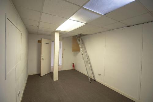 Unit 12, Wadsworth Business Centre, Wadsworth Road, Perivale, UB6