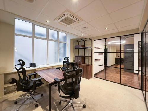 74 Margaret Street, Fitzrovia, London, W1W