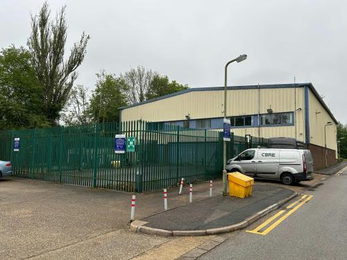 Unit 6, Pincents Kiln Industrial Park, Calcot, Reading, RG31