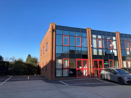 Unit 1, Mead Business Centre, 176-178 Berkhampstead Road, Chesham, HP5