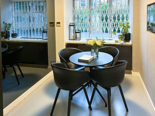 1 Vencourt Place, Hammersmith, London, W6