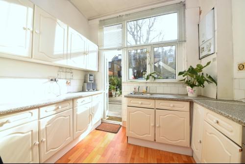 34 Arthur Road, Holloway, London, N7