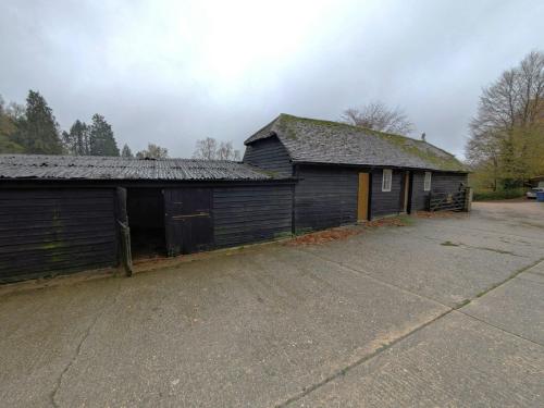 Upper House Farm Stables, Church Road, Hascombe, Godalming, GU8