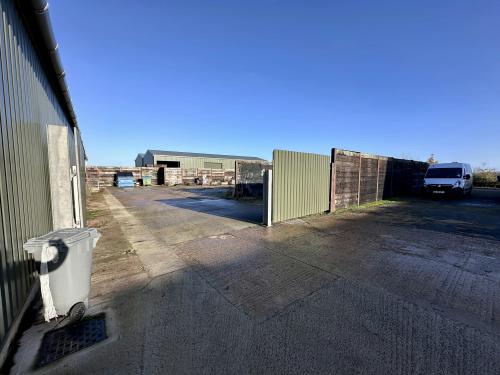 North Weston Business Centre, Open Storage, Thame, OX9
