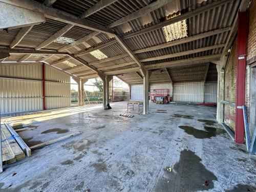 Unit 12, North Weston Business Centre, North Weston, Thame, OX9