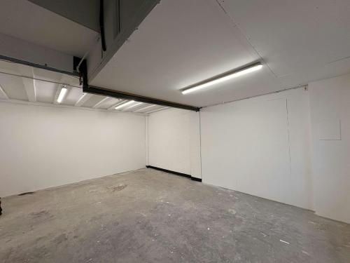 18, Brook Lane Business Centre, Brook Lane North, Brentford, TW8