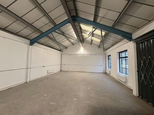 7, Brook Lane Business Centre, Brook Lane North, Brentford, TW8