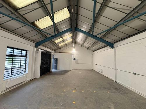 7, Brook Lane Business Centre, Brook Lane North, Brentford, TW8