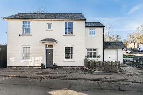1 The Moor, Melbourn, Royston, SG8