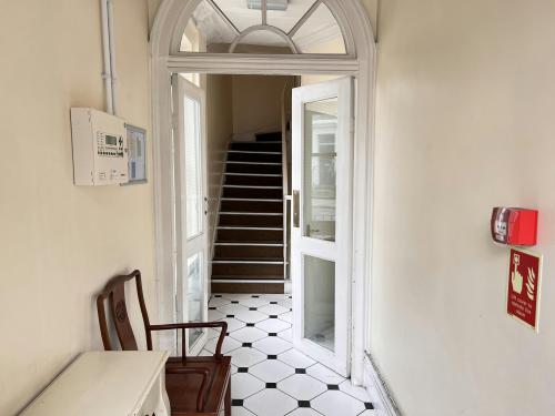 62 Camden Road, Camden, London, NW1