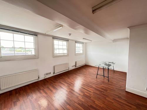 62 Camden Road, Camden, London, NW1