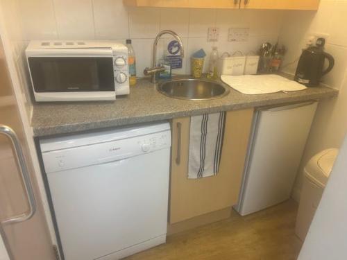 21 Gladstone Road, Chippenham, SN15