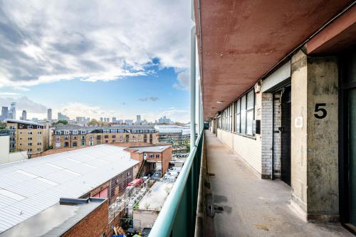 Unit 76 Regent Studios, 8 Andrews Road, London Fields, London, E8