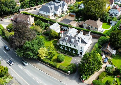 Stoneleigh House, 2 Rowlands Hill, Wimborne, BH21