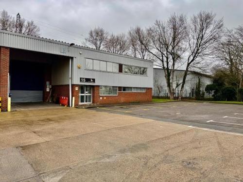 Unit 15, Stocklake Park Industrial Estate, Farmbrough Close, Aylesbury, HP20