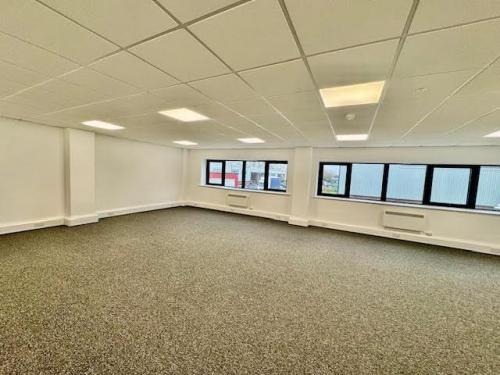 Unit 3, Stocklake Park Industrial Estate, Farmbrough Close, Aylesbury, HP20