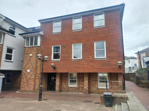 Eridge House, Coach & Horses Passage, The Pantiles, Tunbridge Wells, TN2