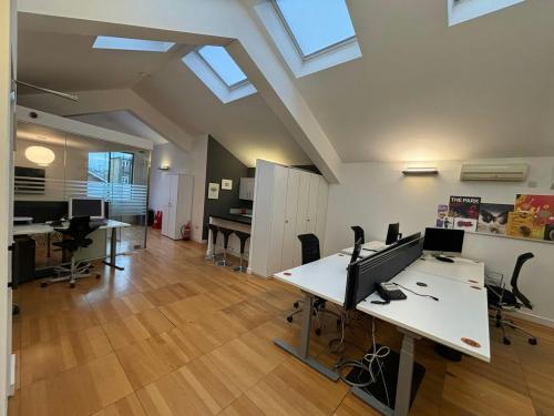 Unit 1 The Studio, Pooley Drive, East Sheen, London, SW14