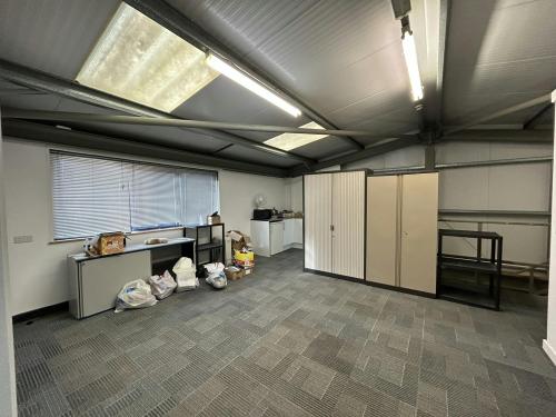 Unit 19 Star West, Westmead Industrial Estate, Swindon, SN5