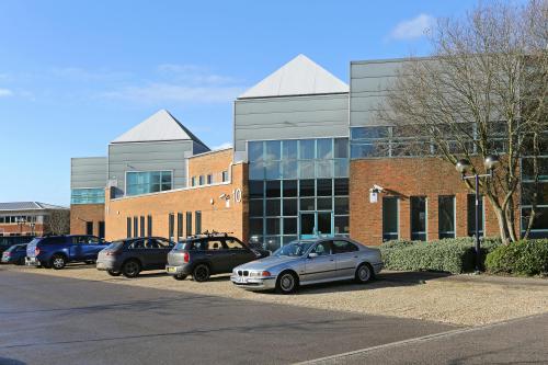 9 & 10, Southwood Business Park, Armstrong Mall, Farnborough, GU14