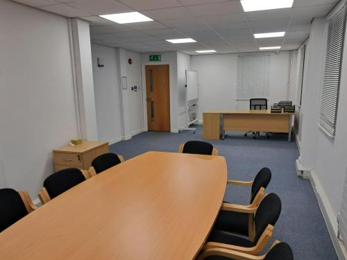 Unit 1, Wellington Business Park, Crowthorne, RG45