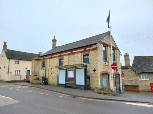 Old Ambulance Station, 1 Elm Street, Stamford, PE9