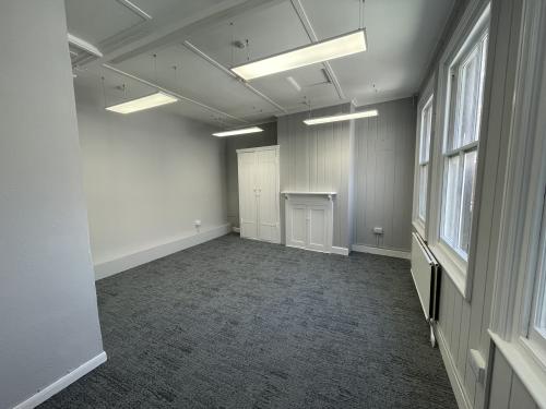 20 High Street, Lewes, BN7