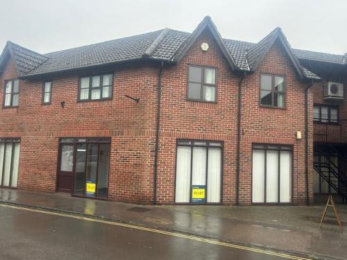 11 Couch Lane, Devizes, SN10