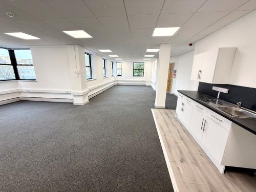 3 Liverpool Gardens, Worthing, BN11