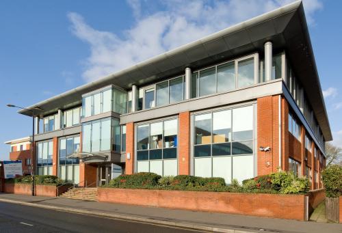 Aquasulis, 10-14 Bath Road, Slough, SL1