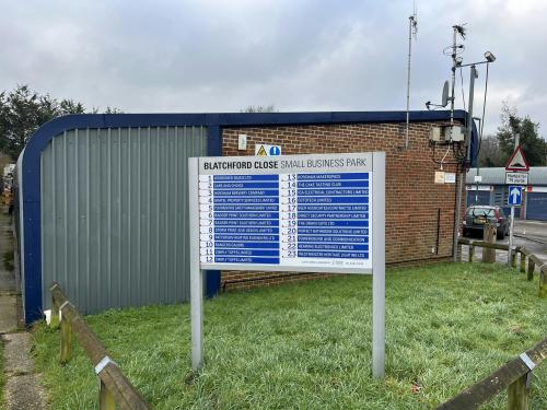 Units, Blatchford Close, Horsham, RH13
