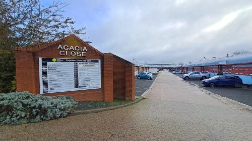 Unit 23 Acacia Close, Cherrycourt Way, Leighton Buzzard, LU7