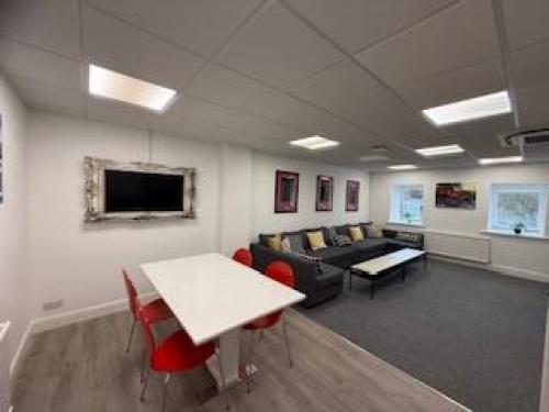 Fox House, 26 Temple End, High Wycombe, HP13