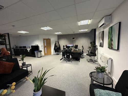 Unit 5 Suites A & B The Briars, Waterberry Drive, Waterlooville, PO7