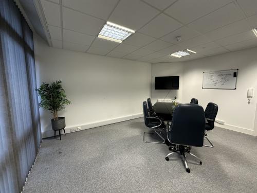 Unit 5 Suites A & B The Briars, Waterberry Drive, Waterlooville, PO7