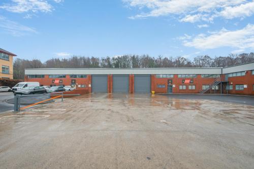 Units 4 & 5, Revie Road Industrial Estate, Leeds, LS11