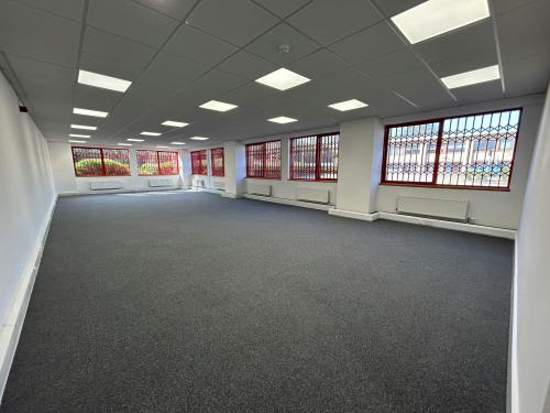 Unit 9 Swift Valley Industrial Estate, Triton Park, Rugby, CV21