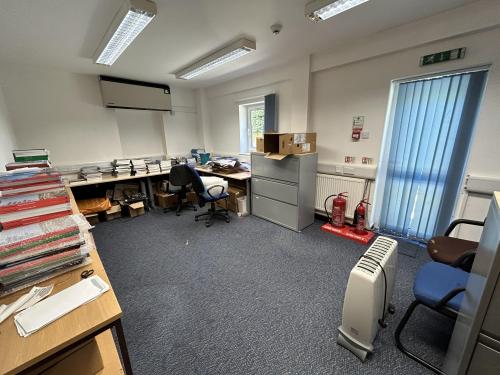 42 Wycombe Road, Holmer Green, High Wycombe, HP15