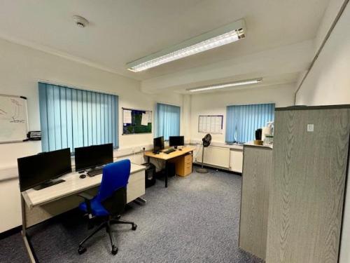 42 Wycombe Road, Holmer Green, High Wycombe, HP15
