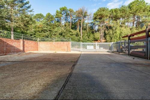 Unit 1, Holton Heath Trading Park, Poole Road, Holton Heath, Poole, BH16