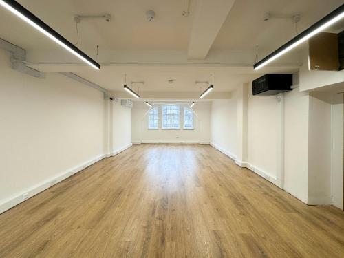 63-64 Margaret Street, Fitzrovia, London, W1W