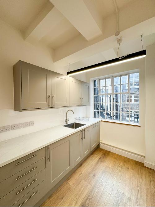 63-64 Margaret Street, Fitzrovia, London, W1W