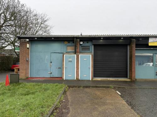 18 & 19, Fiddlebridge Industrial Centre, Hatfield, AL10