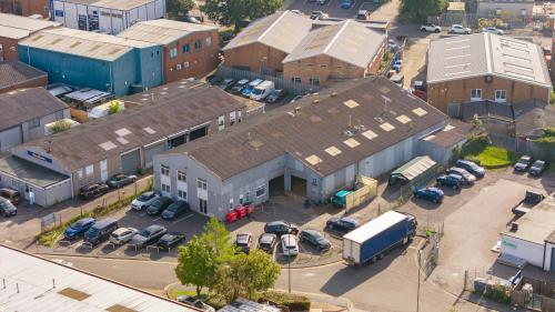 Unit 3, Redkiln Close, Horsham, RH13